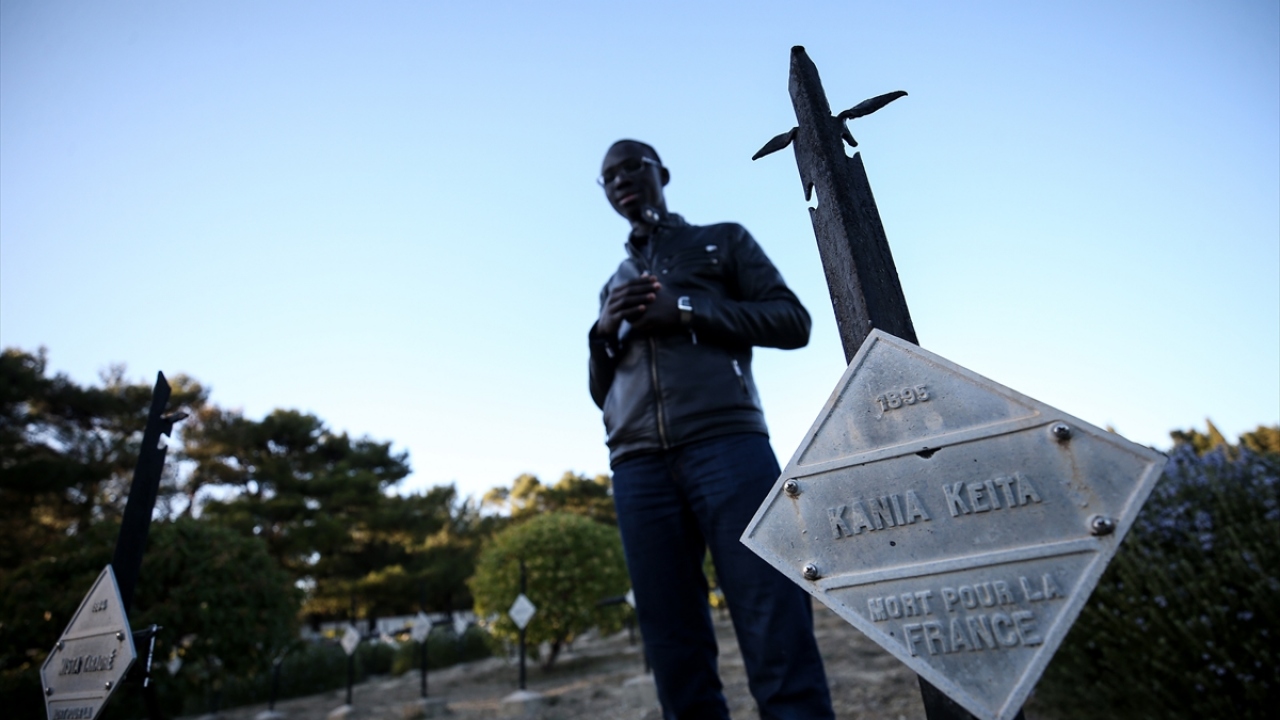 Niang, Senegalli askerlerin Çanakkale`ye gelerek savaşmak istemediklerini vurguladı.