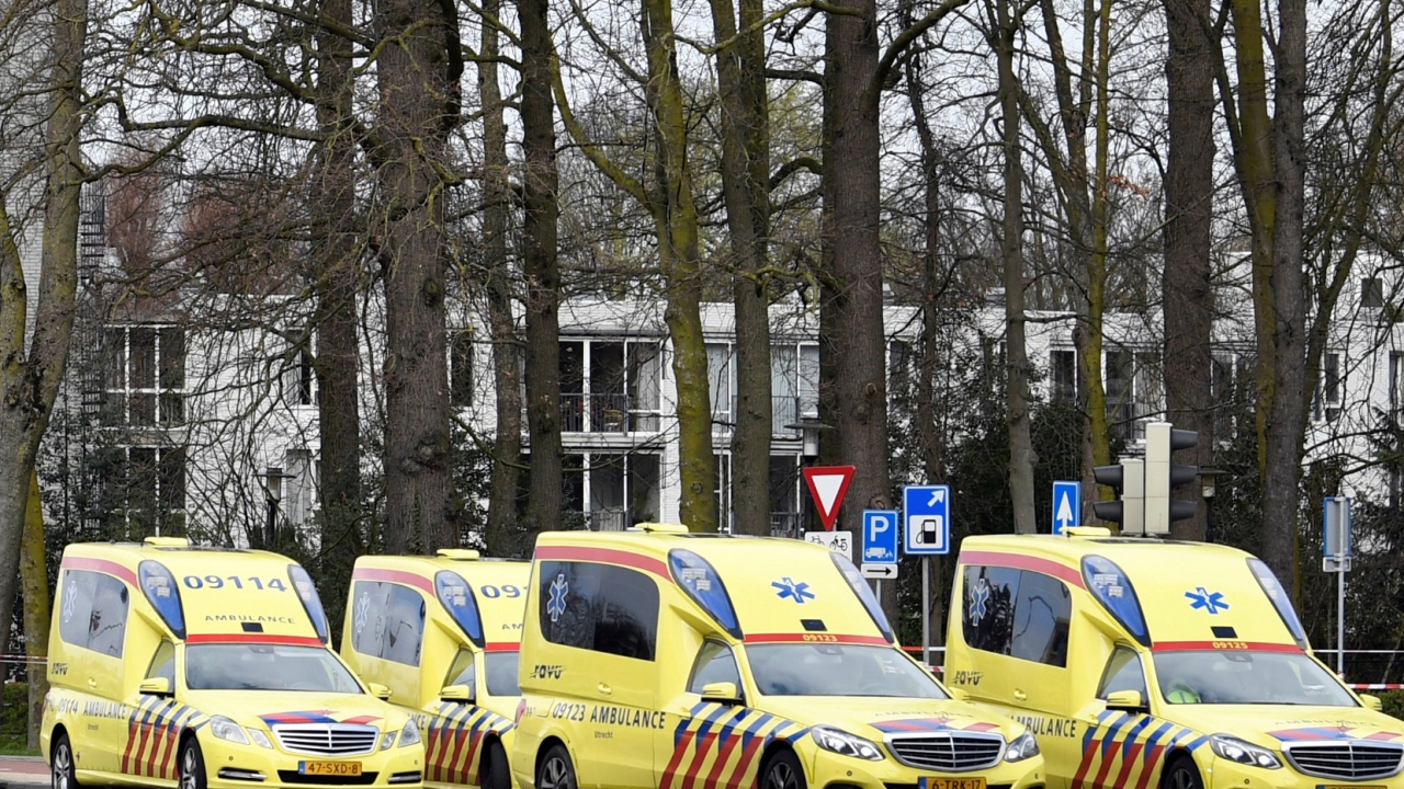 Açıklamada, saldırının bir tramvayın içinde gerçekleştiği, olay yerine çok sayıda polis ve sağlık ekibinin ulaştığı bilgisi verildi.