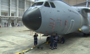 Dev uçaklar, göklerdeki yorgunluğunu Kayseri’de atıyor