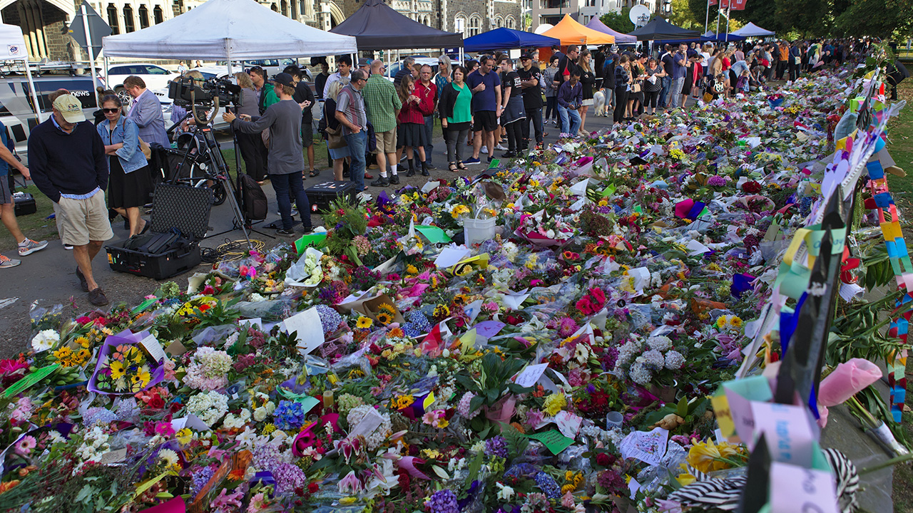 eni Zelanda`da, Müslümanlara yönelik büyük bir terör saldırısı yaşandı.