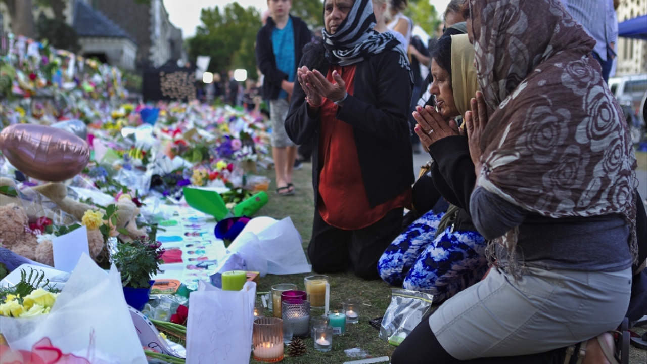 İslamofobinin küresel bir tehdit olduğu gerçeği, Chrischurch`teki saldırıyla bir kez daha gözler önüne serildi.