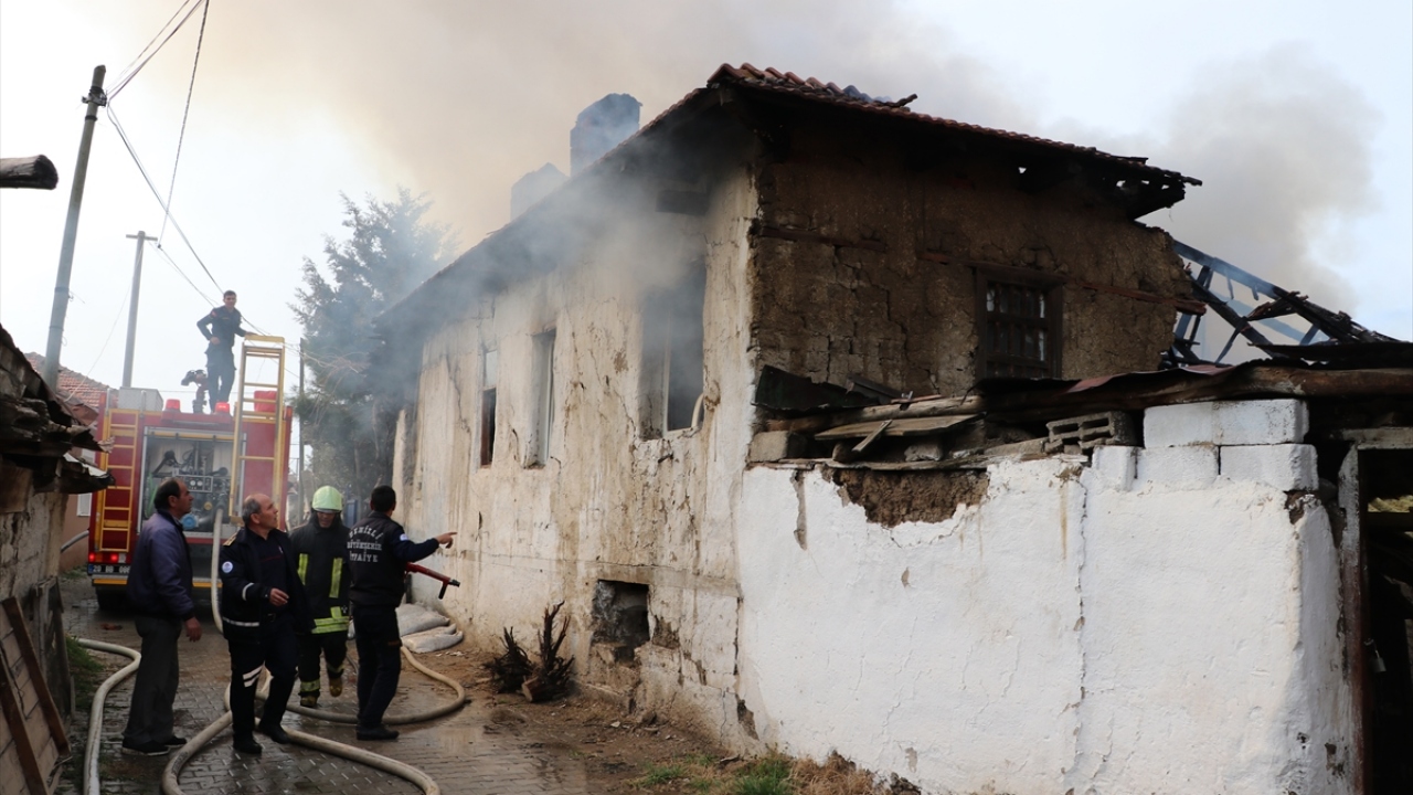 "Deprem 7 şiddetinde hissedildi"