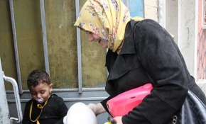 21 yaşındaki Rümeysa'nın tek amacı ihtiyaç sahibi çocukları mutlu etmek