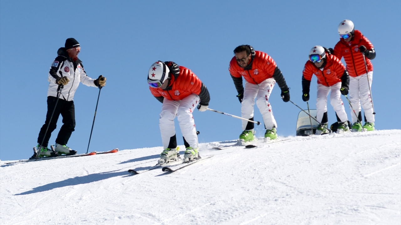 Kaya: "Türkiye`yi her platformda temsil edeceğiz. "