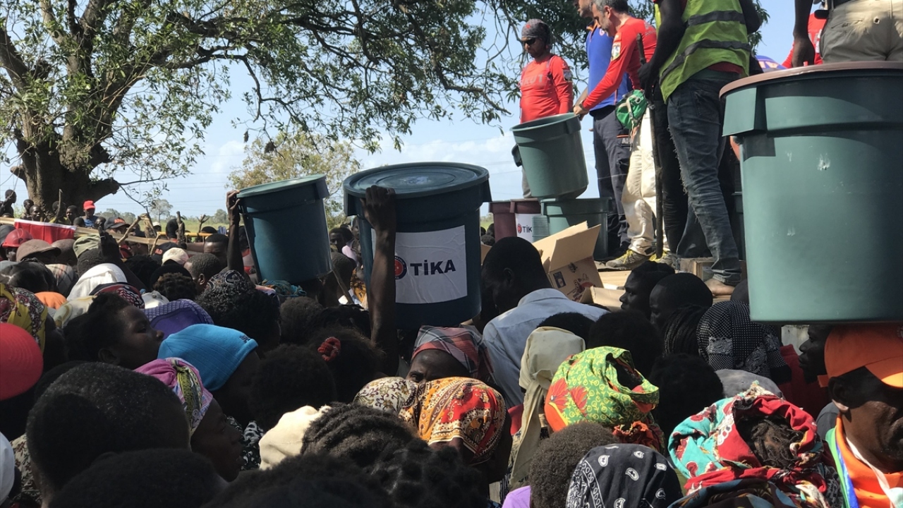 TİKA, Nhamatanda halkının ihtiyaçları doğrultusunda bölgeye gıda yardımı da yapacak.