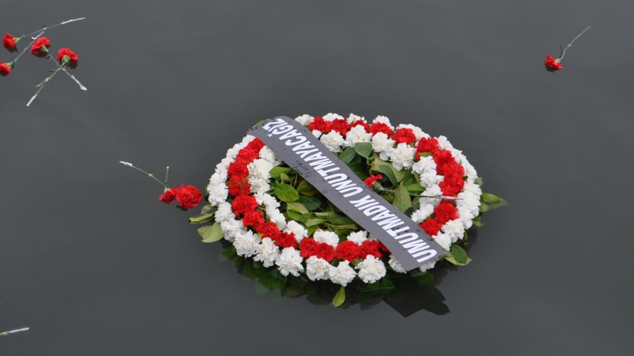 Dumlupınar şehitleri Donanma Komutanlığı`nda anıldı