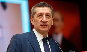 Bakan Selçuk: Mavi Balina ve Momo oyun değil siber saldırı