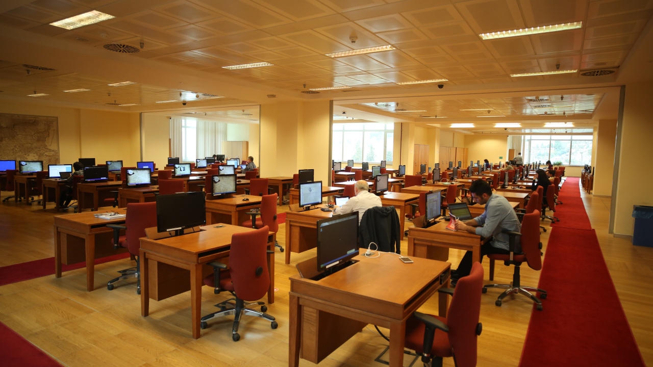 Osmanlı Arşivi’nden başta akademisyenler olmak üzere her kesimden insan faydalanabiliyor. 