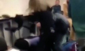 ABD'de Müslüman kız öğrenciye saldırı