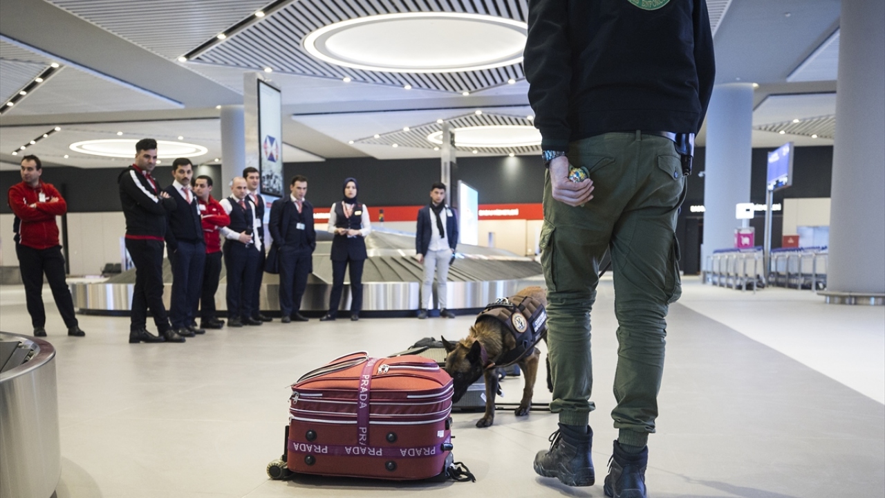Yüklü miktarlardaki parayı yakalamak için kullanılıyor