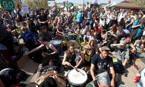 Londra'da çevreci protestocuların gösterileri 5. gününde