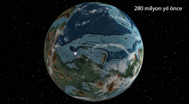 “Kıtaların ve Okyanusların Kökeni” adlı kitabında Wegener, Amerika ve Afrika kıtalarının uyumundan kaynaklı eski iklim benzerliklerinden, fosil kalıntılarından, kaya yapılarının karşılaştırılmasından bahsetti. 