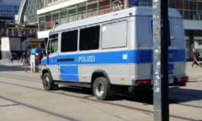 Almanya'da ırkçıların hedefi bu kez 3 yaşında bir çocuk