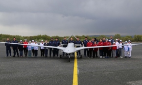 Gökyüzünde 23 Nisan coşkusu