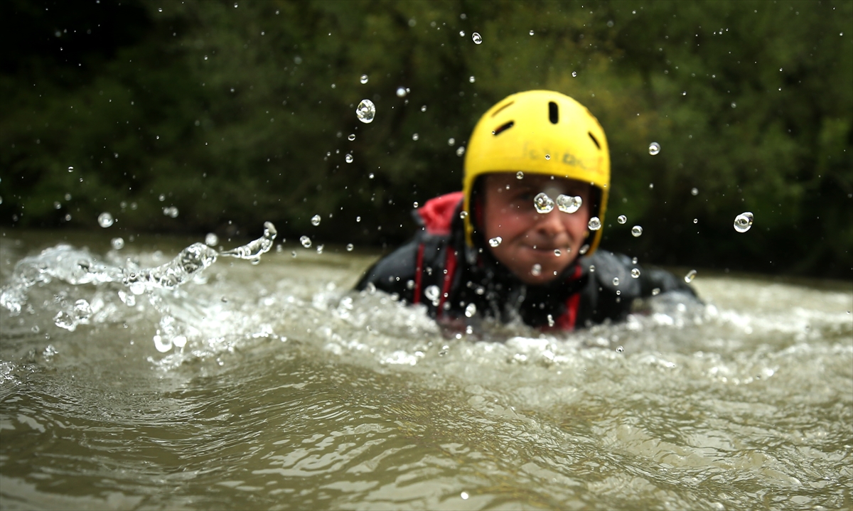 Tatbikat ve eğitimlere katılan personelin verilen görevleri yerine getirme çalışmaları gerçeği aratmadı. 