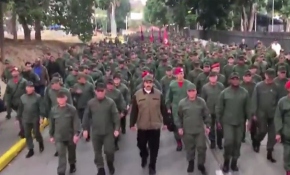 Venezuela Devlet Başkanı Maduro'dan gövde gösterisi