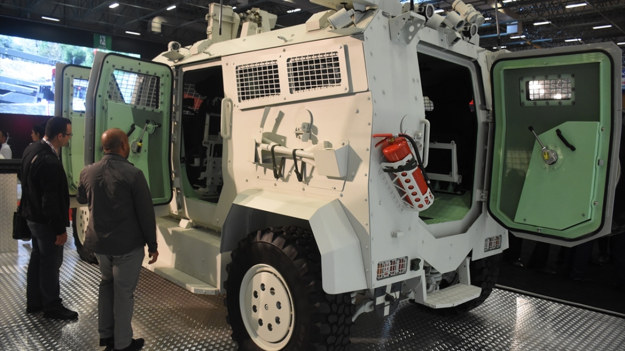 Askeri Sürücüsüz Araç Prototipi, opsiyonel olarak uzaktan bir operatör müdahalesi ile de görev yapabilecek.