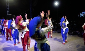 Batı Trakya Türk azınlığından "Kiraz Festivali"