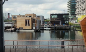 Hollanda küresel ısınmaya yüzen evlerle önlem alıyor