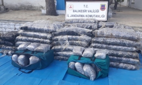 Batan tekneden 1,1 ton uyuşturucu çıktı