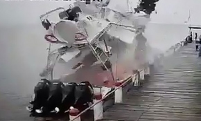 Kolombiya'da lüks yattaki patlama kameraya yansıdı