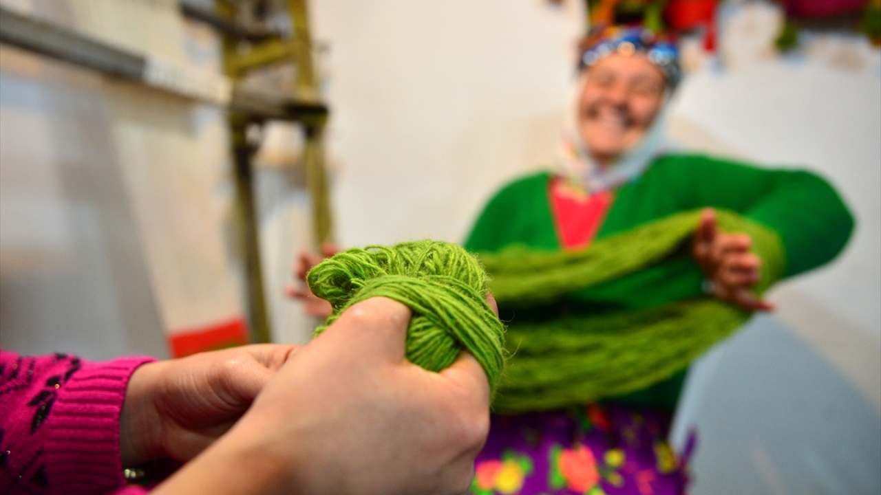 İşlenen motifler, yurt dışında "Fransa 104 Contemporary Art Center-Paris" sergisi ile Japonya`da "2019 Türkiye Yılı" sergisinde izlenime sunulacak.