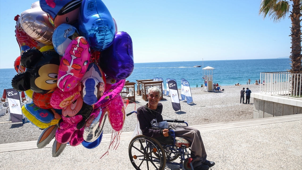 "Engelli olunca hayata küsmedim, hayata tutundum."