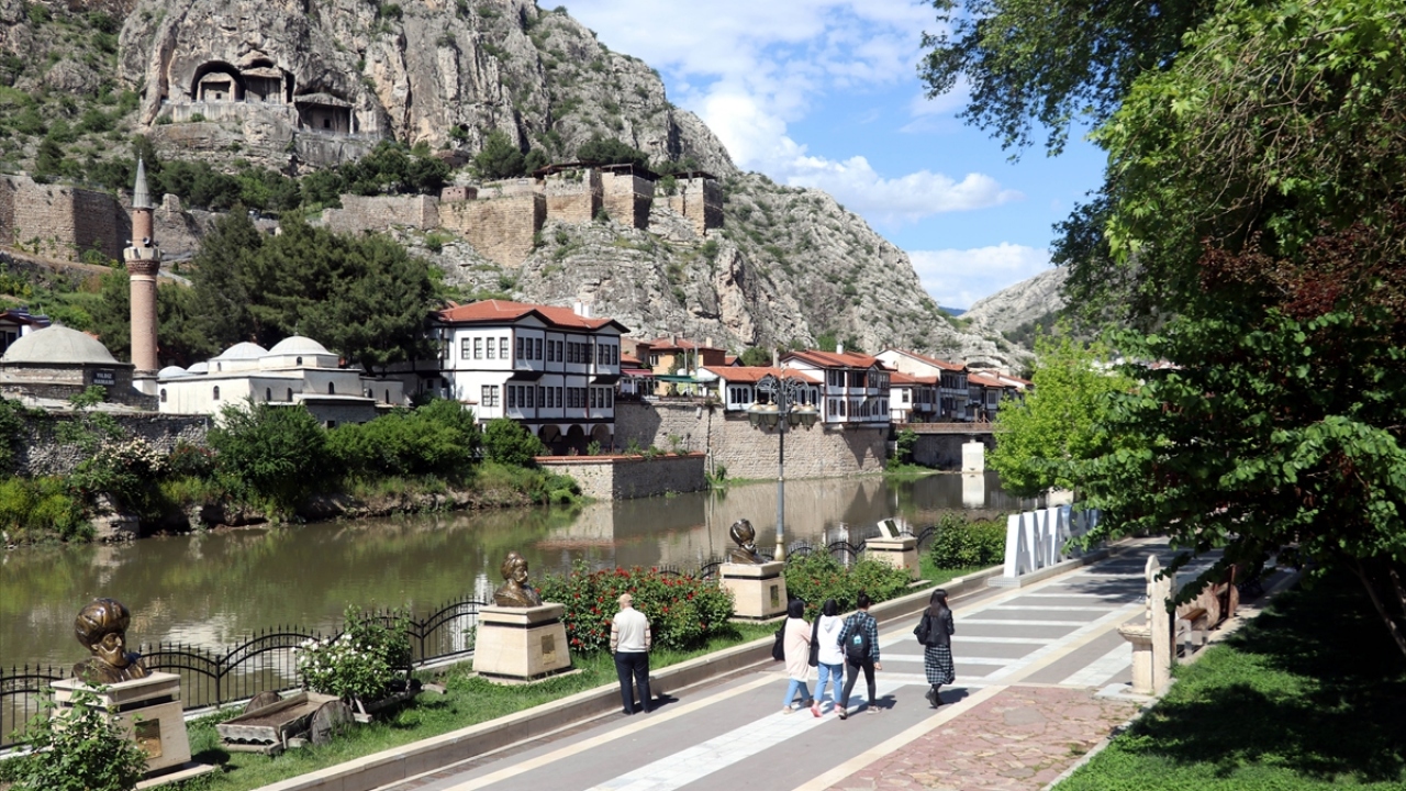 "Ramazan ayında geçmişten gelen geleneklerin yaşatıldığını görmek mümkün."