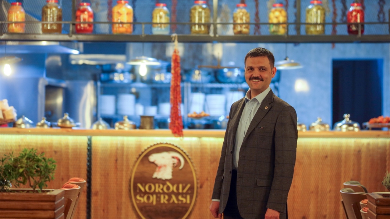Gürpınar Kaymakamı Osman Doğramacı, göreve atandığı gün işe ilçenin temel sorunlarını tespit etmekle başladığını ve kısa sürede önemli projeler gerçekleştirdiklerini anlattı.