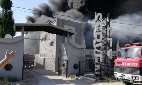 Mersin’de strafor fabrikasında yangın