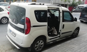 Otomobilin kapılarını 3 dakikada çaldılar