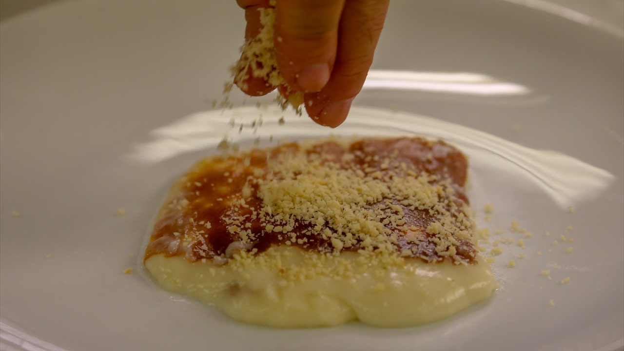 Ramazan ayı için önerilen süt helvası, genelde Bursa yöresinde yapılıyor.