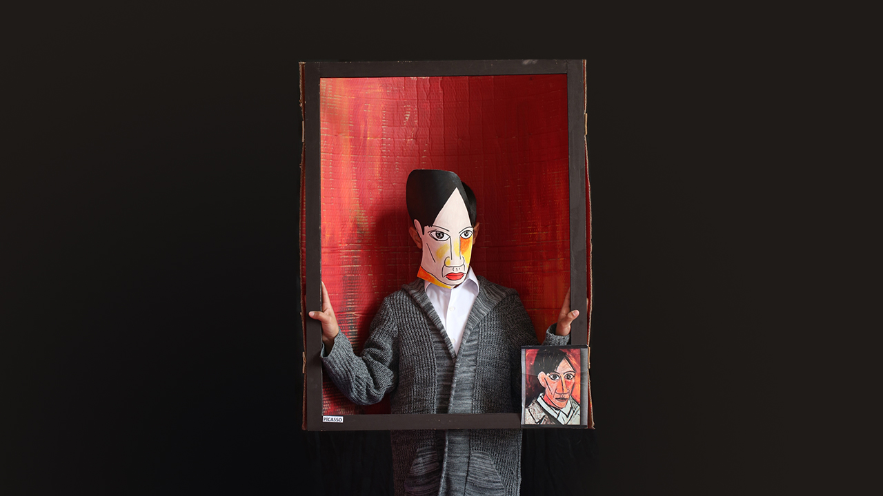 Öğrencilerden Mertcan Ayaz, Picasso`nun portre çalışmasını canlandırdı.