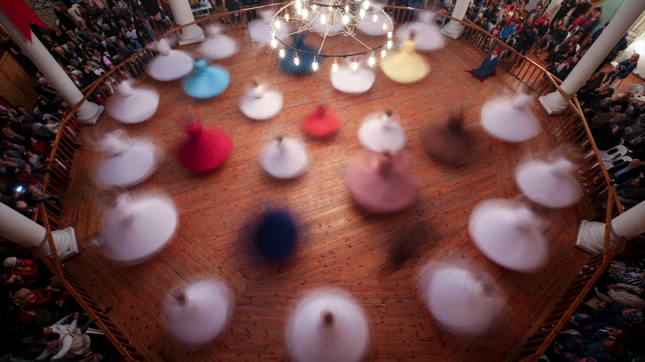 Gelibolu ilçesindeki mevlevihane, çile çıkarılan, derviş yetiştirilen 15 Mevlevi asitanesi arasında, arazi genişliği ve gösteriş bakımından ilk sırada yer alıyor.