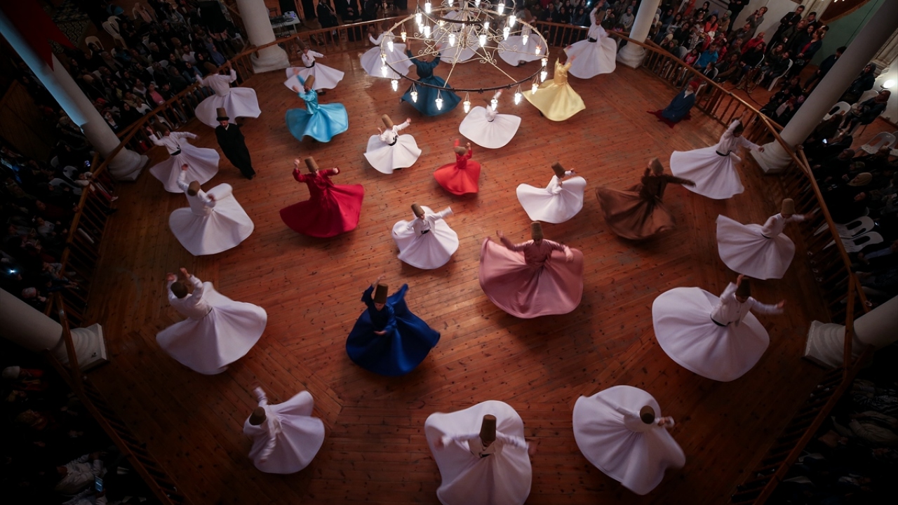 Gelibolu`nun düşman işgaline girmesiyle cephanelik olarak kullanılan, uzun süre askeri alanda yer aldıktan sonra 1994`te Vakıflar Genel Müdürlüğünce satın alınarak onarılan mevlevihane, 17 Eylül 2005`ten bu yana ziyarete açık bulunuyor.