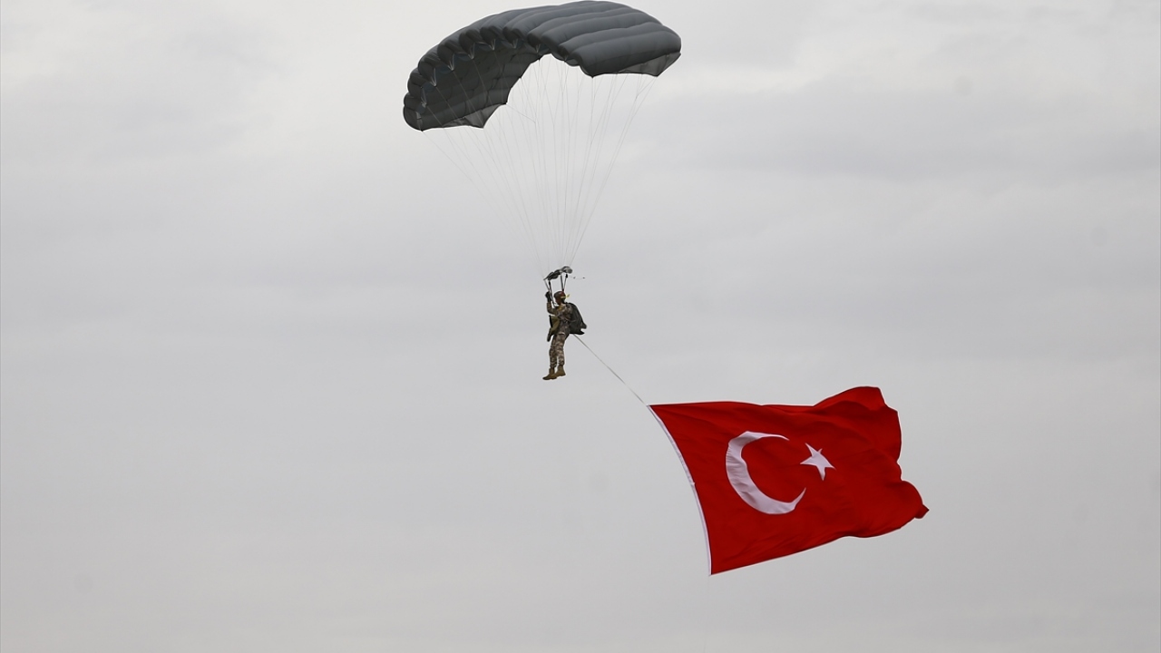 "Hayatta kalma, kaçma ve kurtulma" usullerini geliştirmek ve uçucuların eğitim seviyelerinin artırılmasının hedeflendiği tatbikatta, müşterek hava yer entegrasyonu görevlerini içeren senaryolar icra edildi.