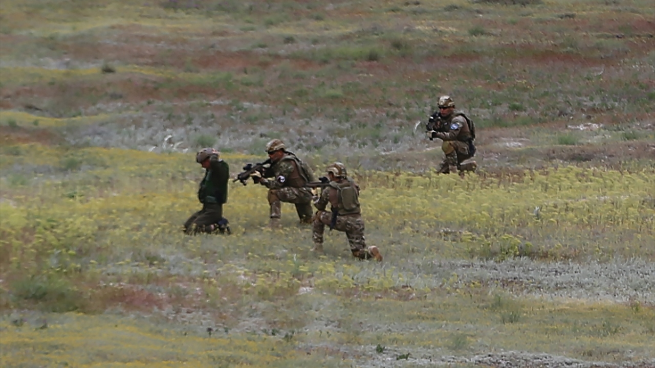 Gerçeğini aratmayan tatbikat