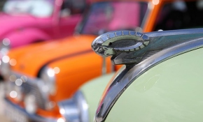 Klasik araba tutkunları Ankara'da bir araya geldi