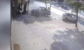 Konya'da drift yapan sürücünün yayaya çarpma anı kamerada