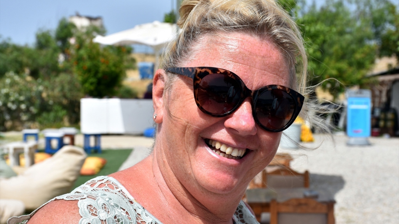 "Türkiye, Belçika`da tanınan bir tatil ülkesi." 