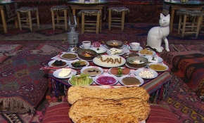 Kahvaltı sofrasında 25 çeşidi bulunduran şehir: Van