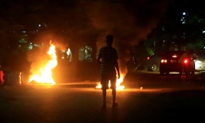 Sudan'da ordu göstericileri dağıtmaya başladı