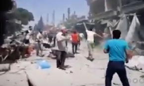 Esed rejimi İdlib’de bayram alışverişi yapan sivilleri vurdu