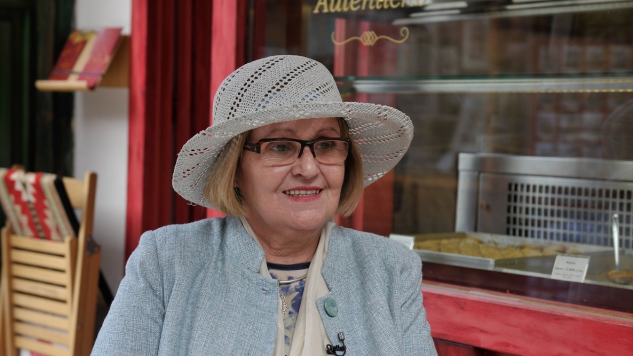 İşletme sahibi ve 20 yıllık baklava ustası Bedrija Tulek için baklava yapmak bir aile geleneği.