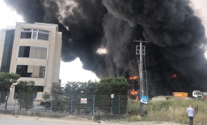 Kocaeli'de fabrika yangını