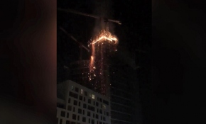 Polonya’da gökdelende yangın