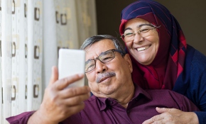 "Dijital göçmenler"in sosyal medyaya ilgisi artıyor