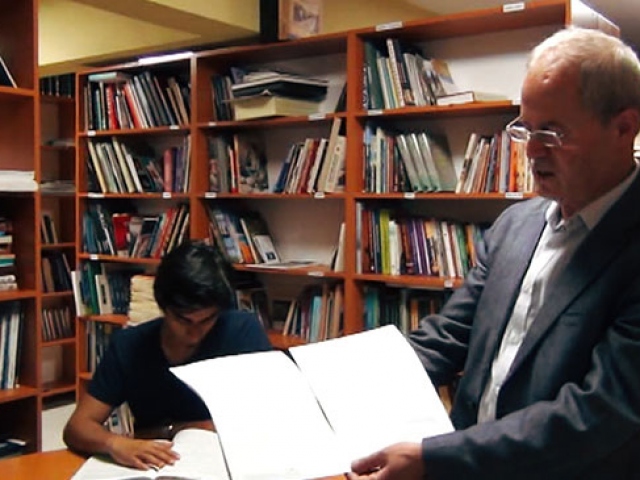 Gebzeli gazetecinin özel kütüphanesi