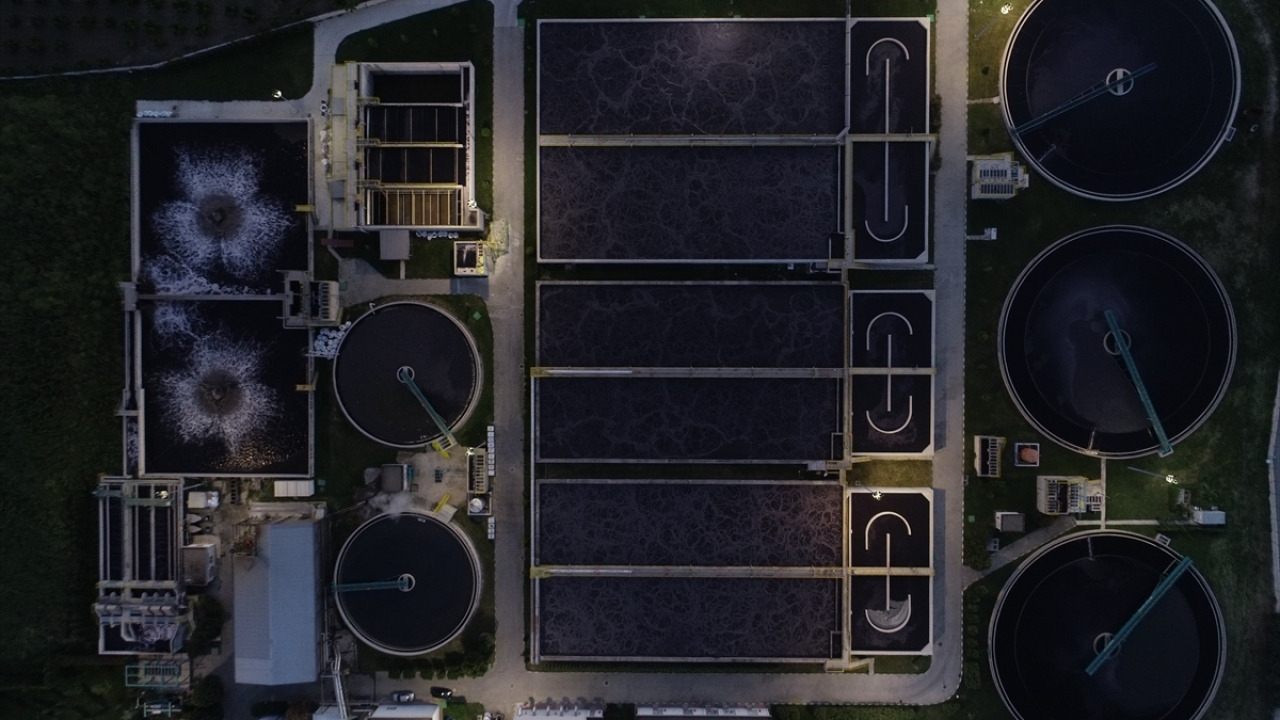 Doğudaki kanal ve akarsulardaki endüstriyel ve evsel atıkların arıtılması için oluşturuldu.