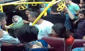 Fenalaşan yolcuyu hastaneye yetiştirmek için saniyelerle yarıştı